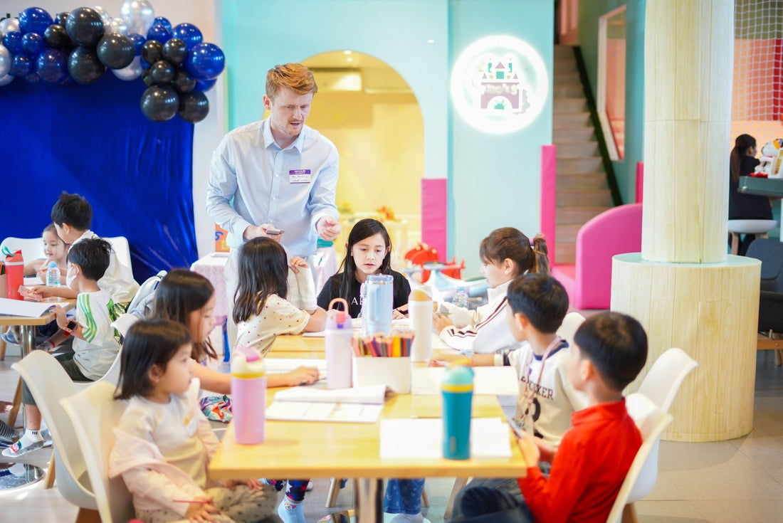 Teaching Kids About Money Habits Daily – A Practical Guide for Parents in Bangkok Thailand (สอนลูกเรื่องเงินทุกวัน สร้างนิสัยการเงินที่ดีสำหรับเด็กในกรุงเทพฯ)